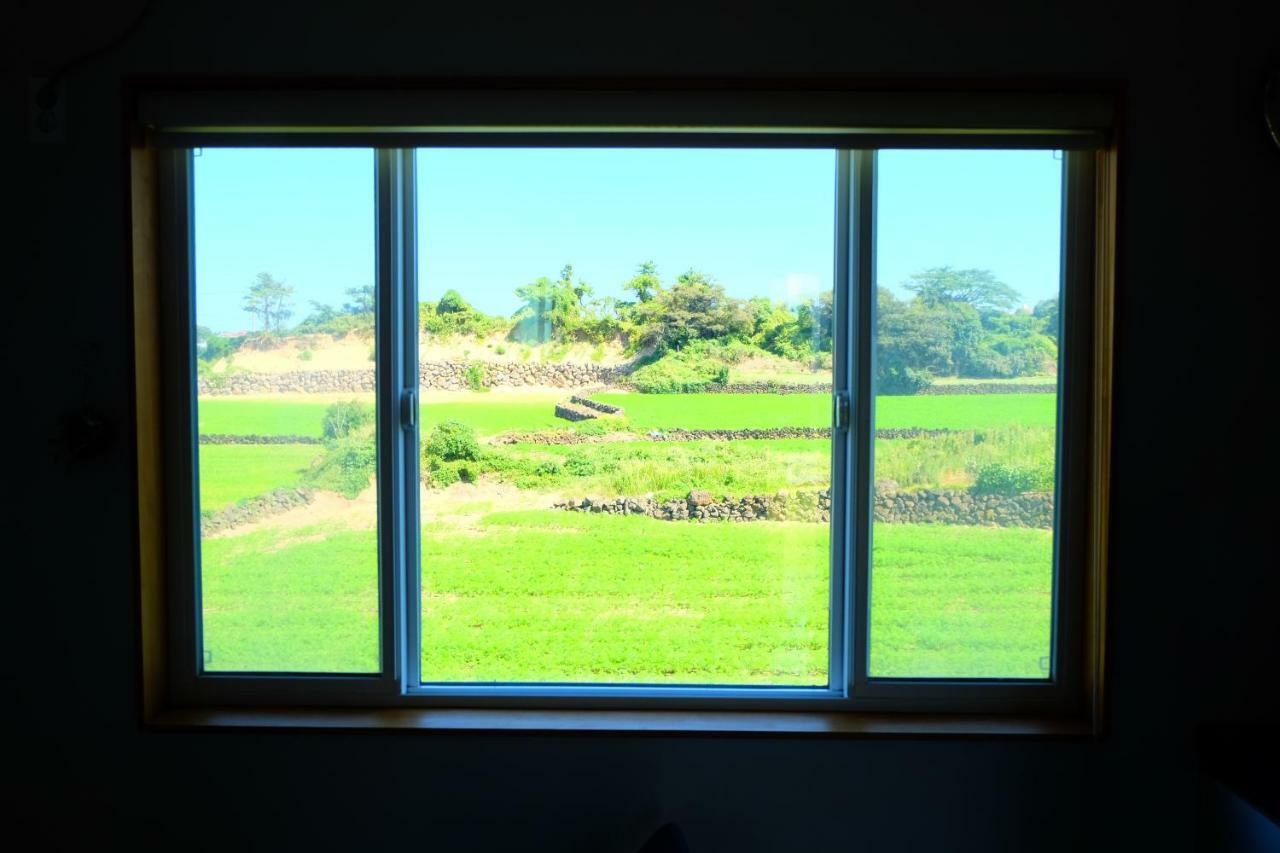 The Loft Hotel Jeju Bagian luar foto